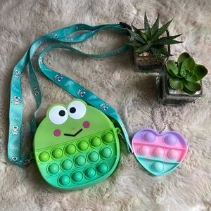 Silicone Crossbody Mini Purse Bag Frog + Bonus “popit” Like Heart